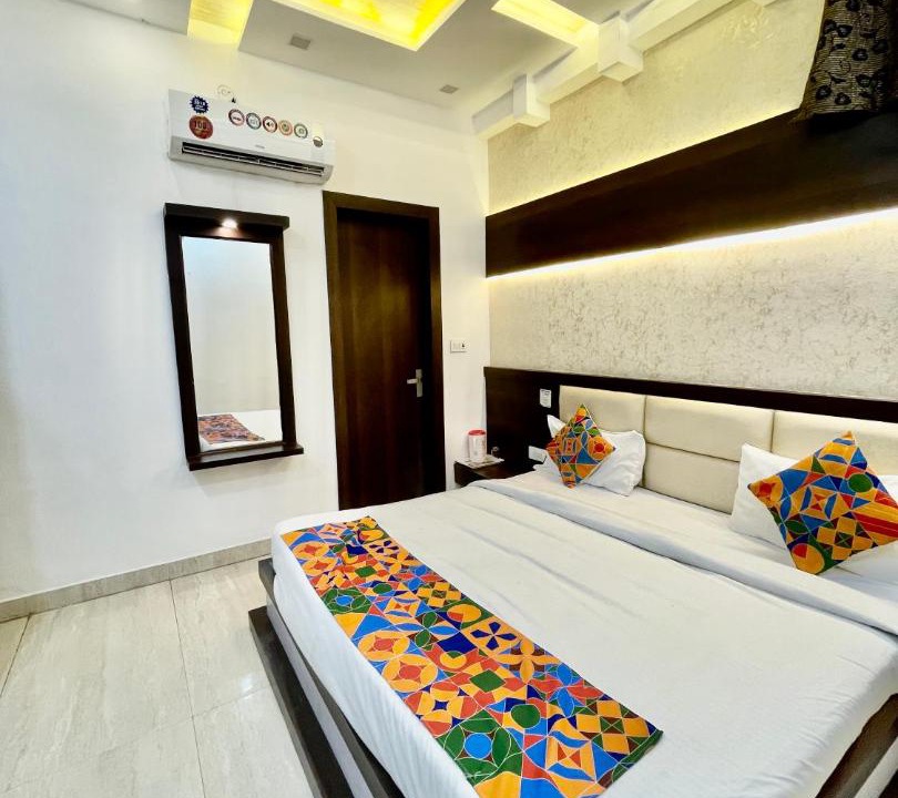 Photo of Bedroom in Taj Ganj