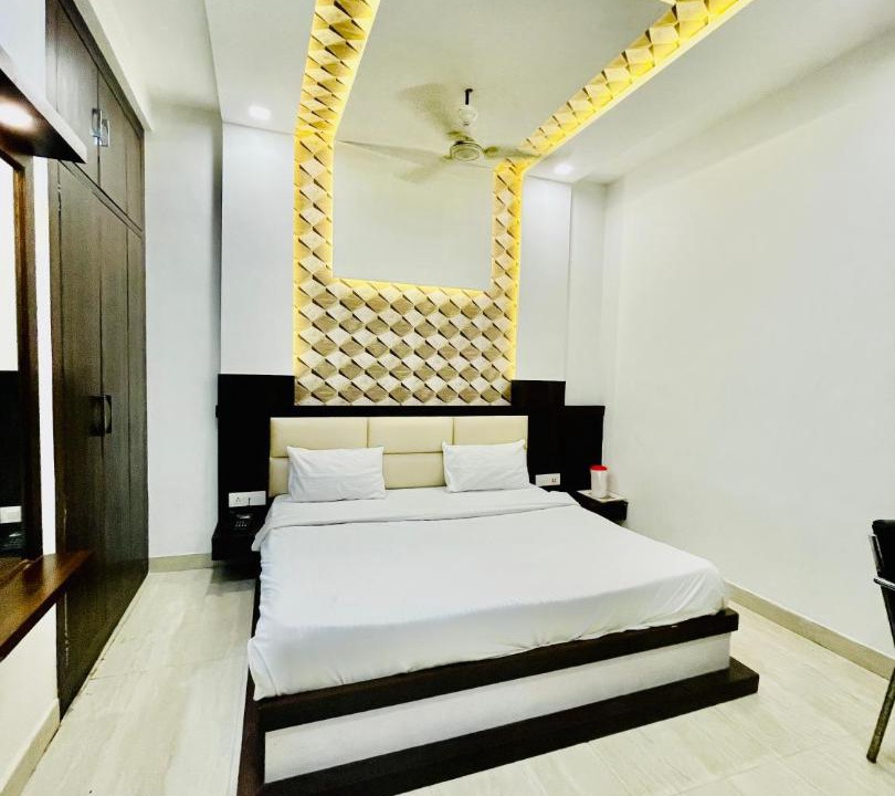 Photo of Bedroom in Taj Ganj