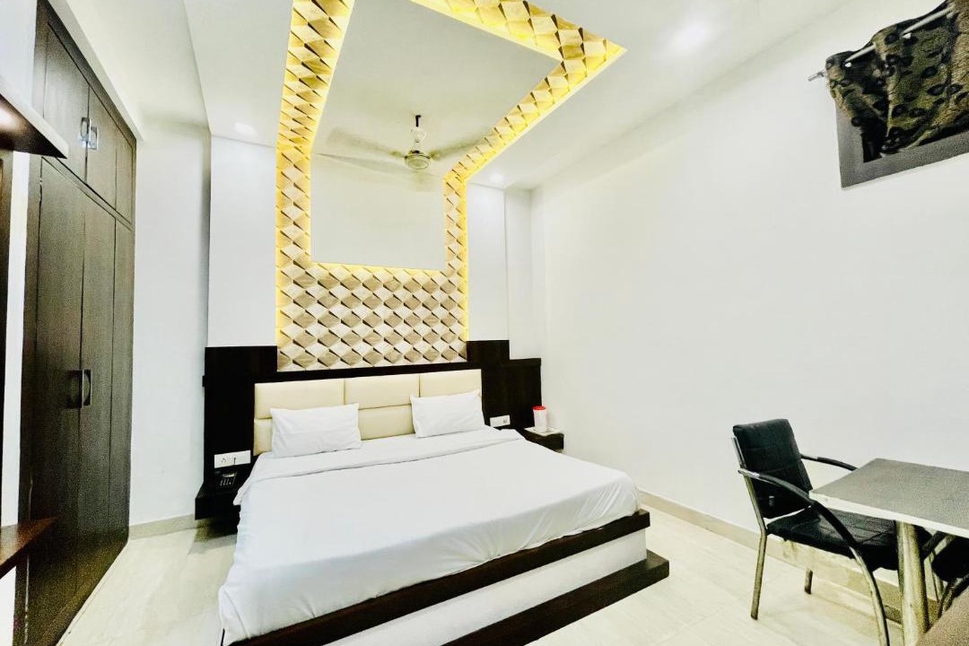 Photo of Bedroom in Taj Ganj