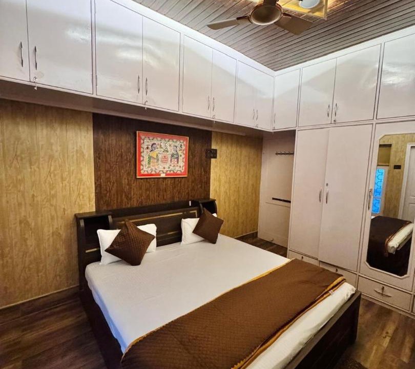 Photo of Bedroom in Mahmoorganj