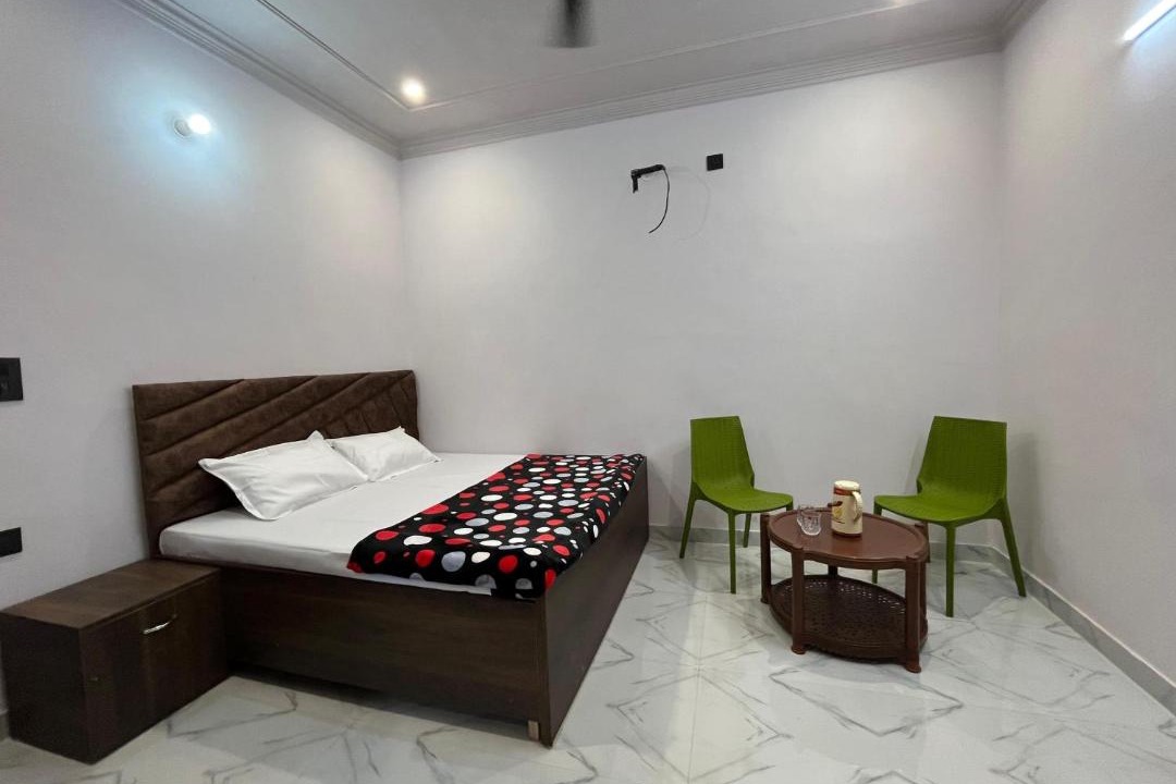 Photo of Bedroom in Mathura