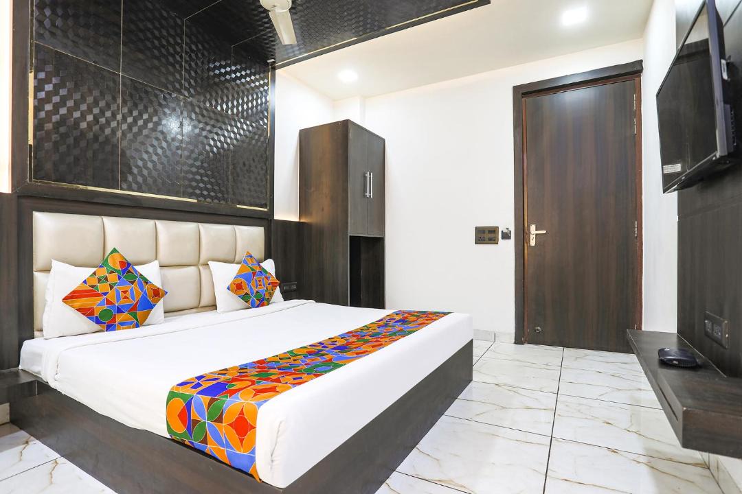 Photo of Bedroom in Taj Ganj