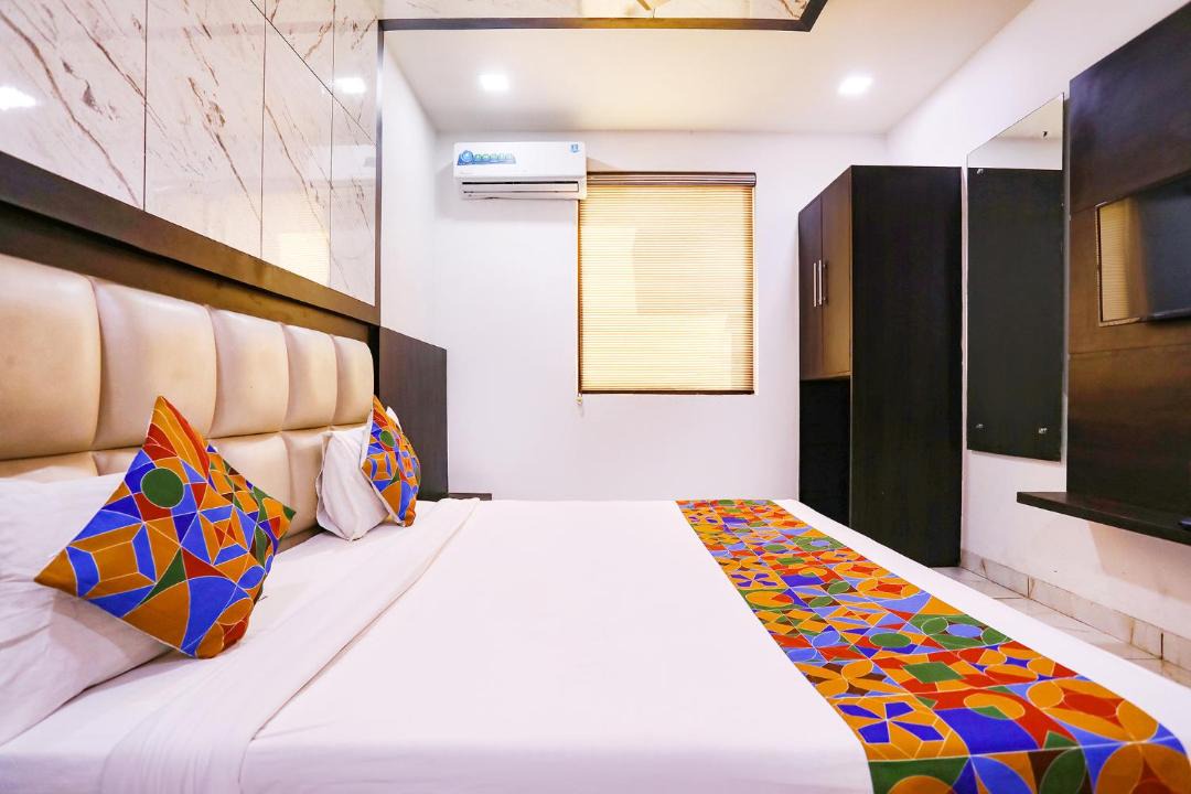 Photo of Bedroom in Taj Ganj
