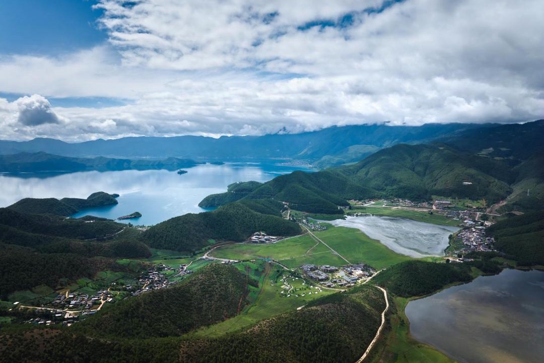 Photo of Others in Lugu Lake - Ninglang