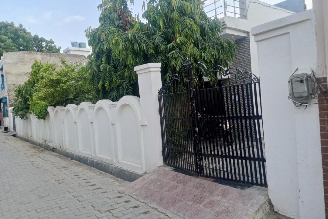 Photo of Buildings in Mathura