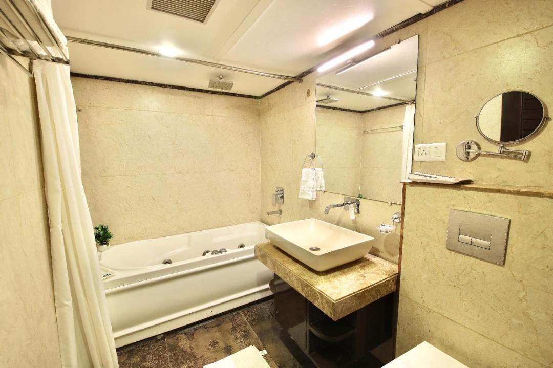 Photo of Bathroom in Baksar