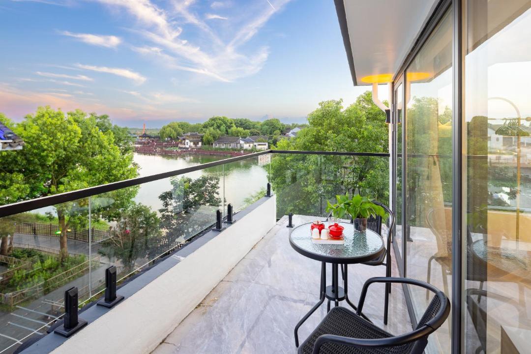 Photo of Patio Balcony in Zhouzhuang