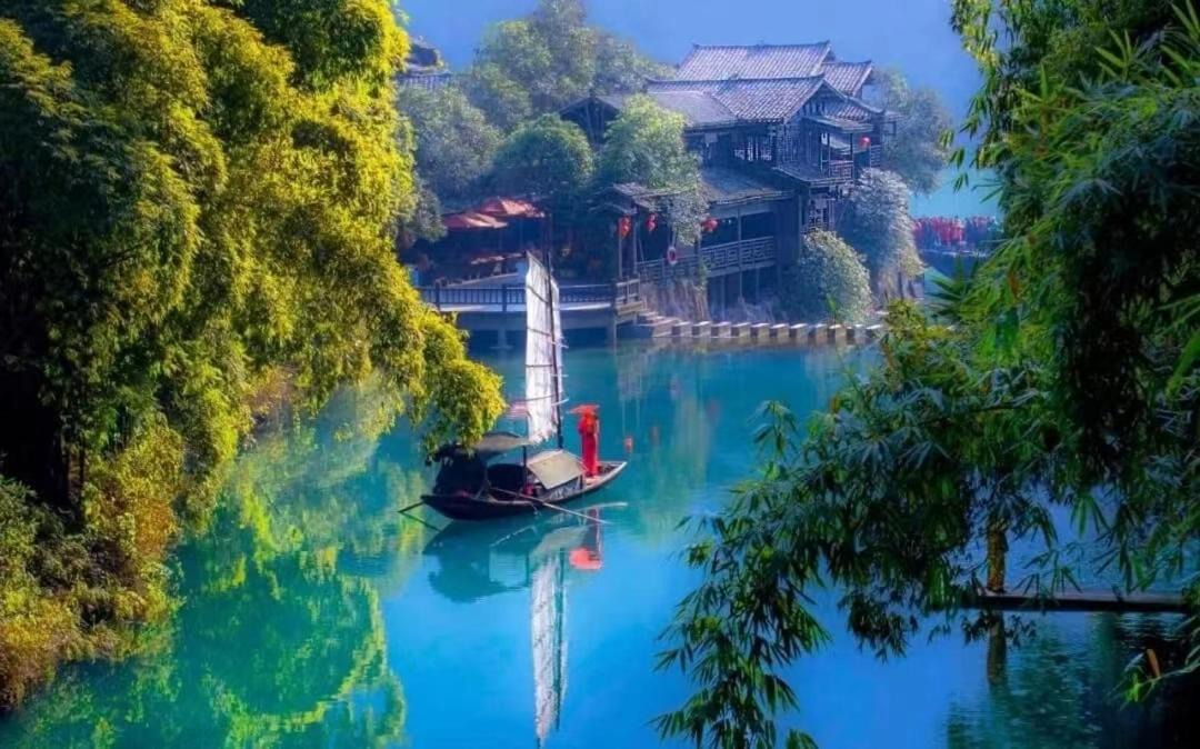 Photo of Others in Yiling Qu