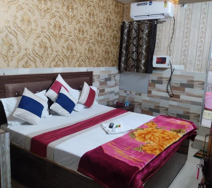 Photo of Bedroom in Charbagh