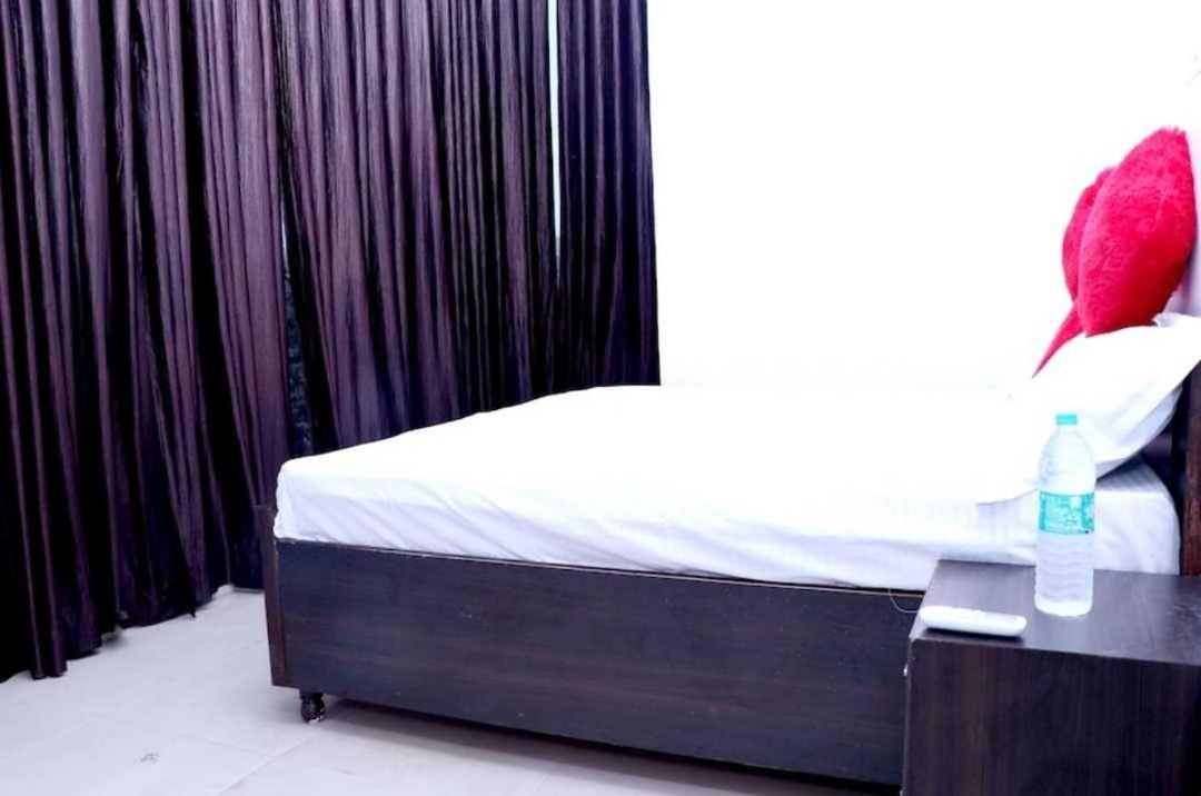 Photo of Bedroom in Hapur