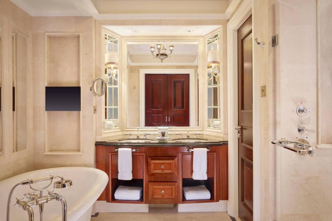 Photo of Bathroom in Zhujiang New Town
