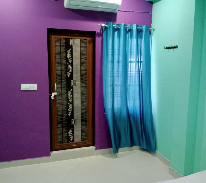 Photo of Bedroom in Malihabad