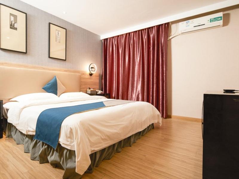 Photo of Bedroom in Buji