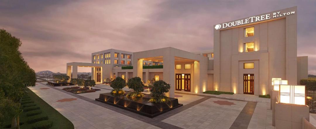 Photo of Buildings in Taj Ganj
