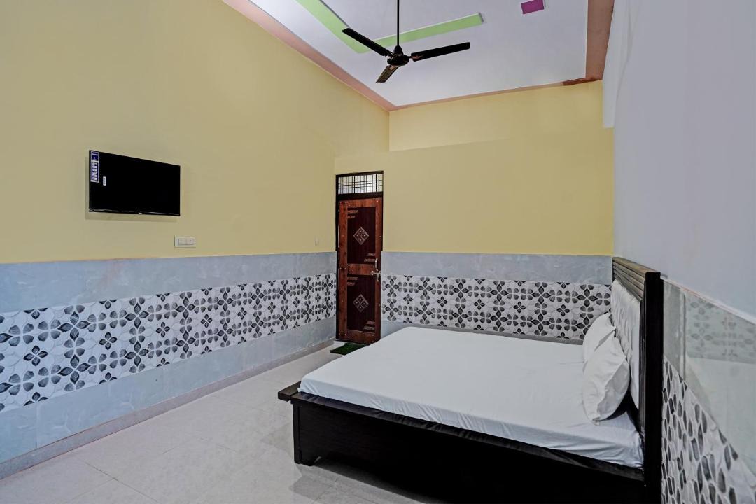 Photo of Bedroom in Hapur