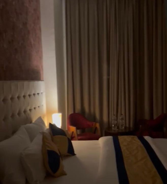 Photo of Bedroom in Taj Ganj