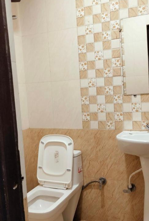 Photo of Bathroom in Charbagh