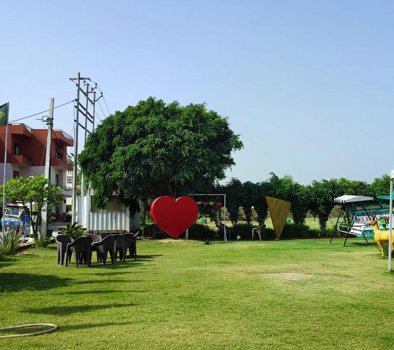 Photo of Buildings in Vrindavan