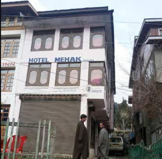 Photo of Buildings in Sector 62