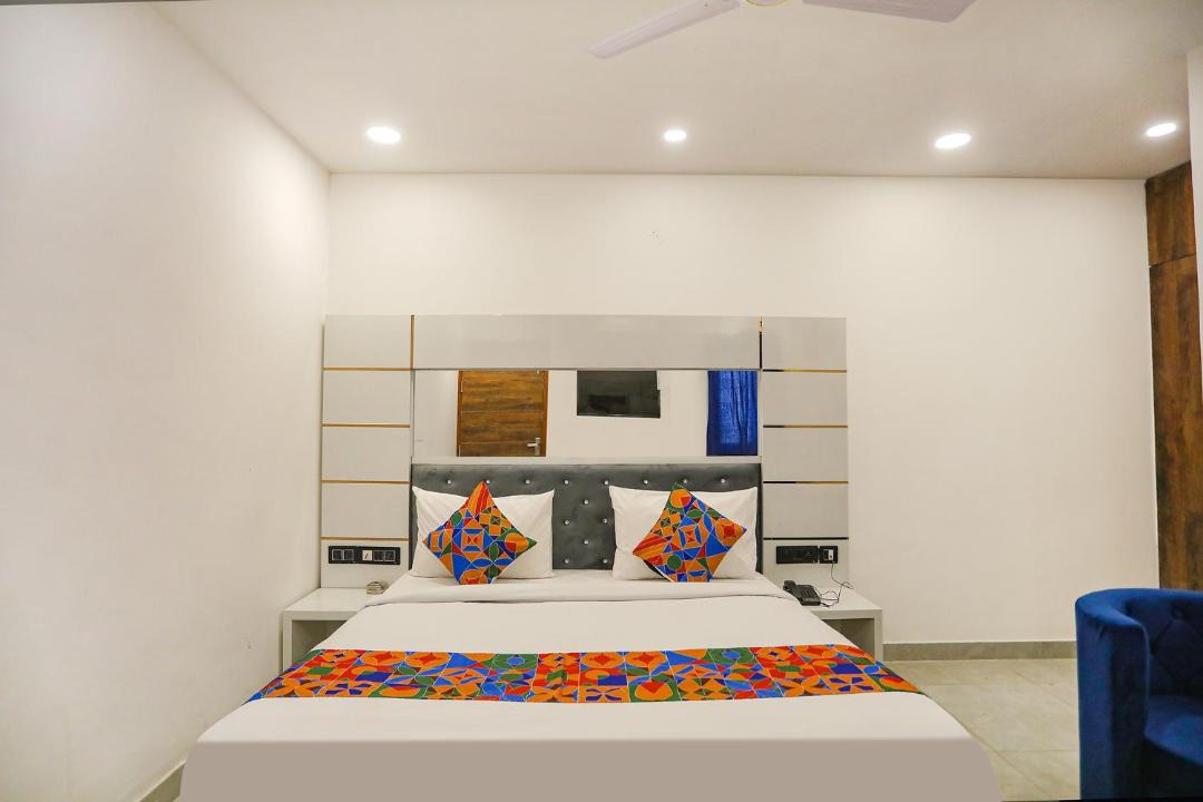 Photo of Bedroom in Sector 27