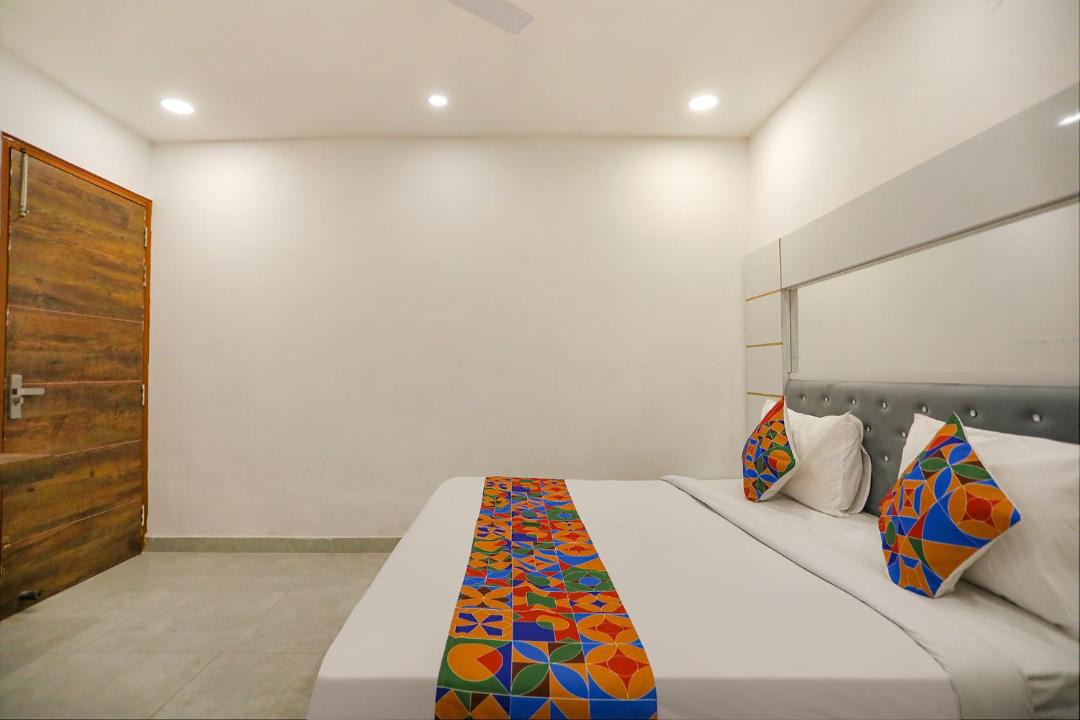 Photo of Bedroom in Sector 27