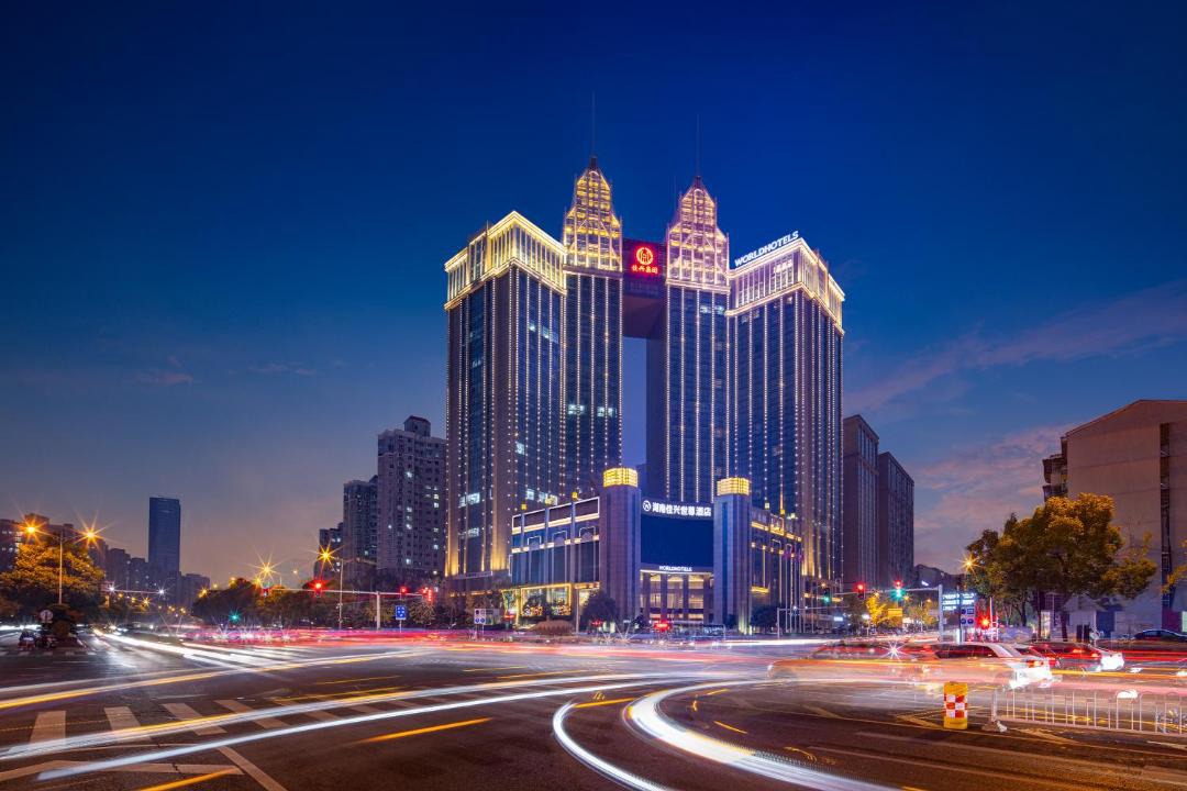 Photo of Buildings in Yue Lu