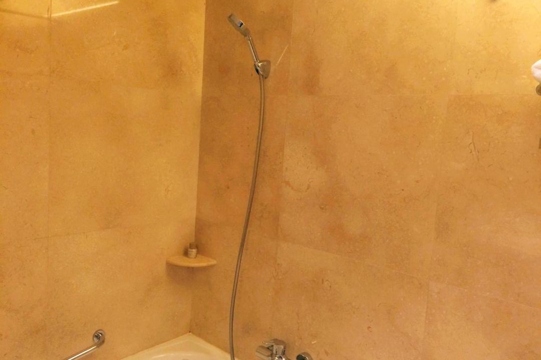Photo of Bathroom in Luohu