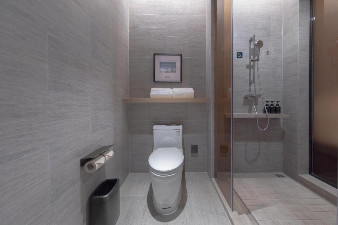 Photo of Bathroom in Dongpo District