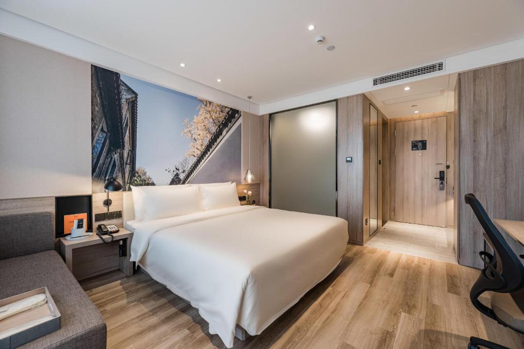 Photo of Bedroom in Runzhou Qu