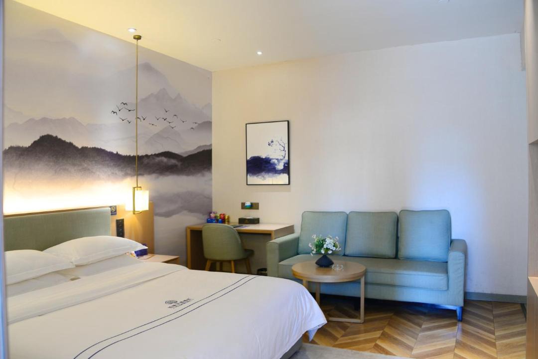Photo of Bedroom in Qianwei County