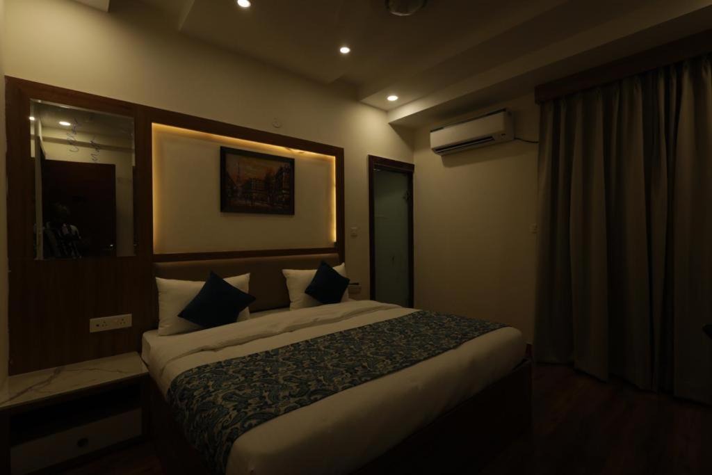 Photo of Bedroom in Greater Noida