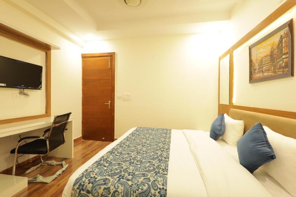 Photo of Bedroom in Greater Noida