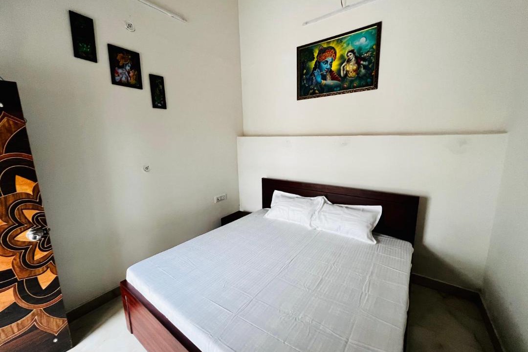 Photo of Bedroom in Barsana