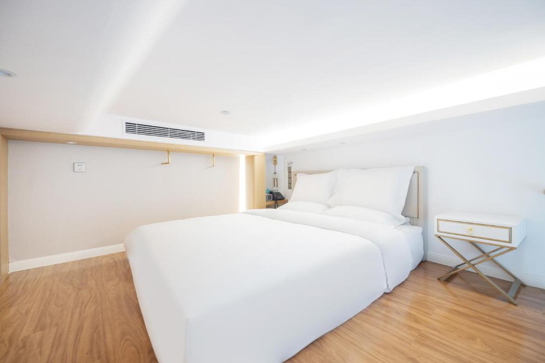 Photo of Bedroom in Central Business District