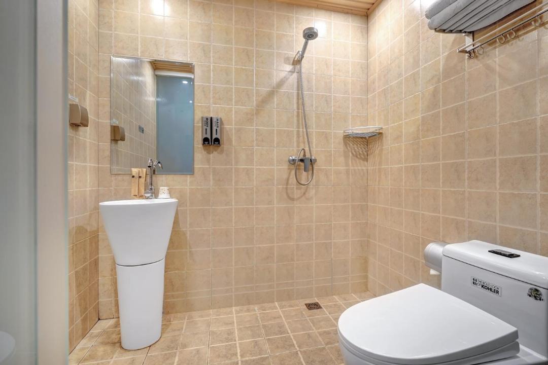 Photo of Bathroom in Xuefu Road University Area