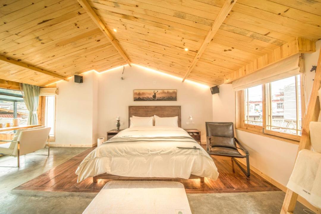 Photo of Bedroom in Shangri-La