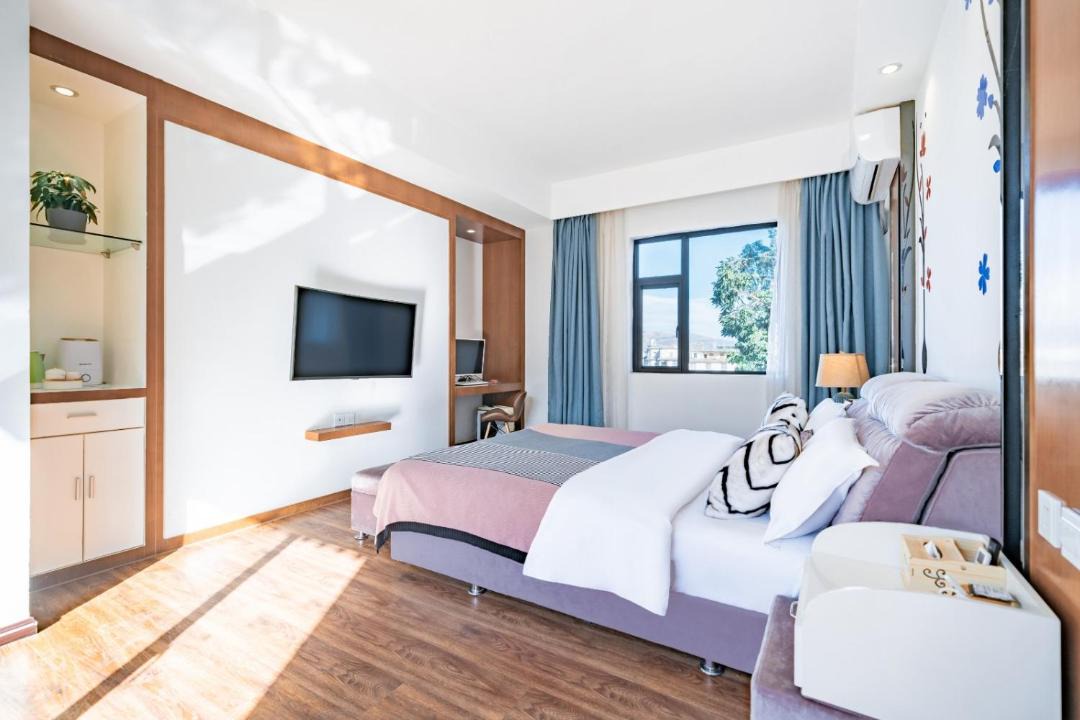 Photo of Bedroom in Dali Ancient Town