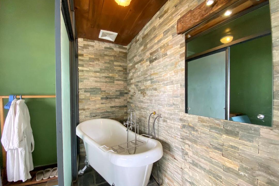 Photo of Bathroom in Kunming City Centre