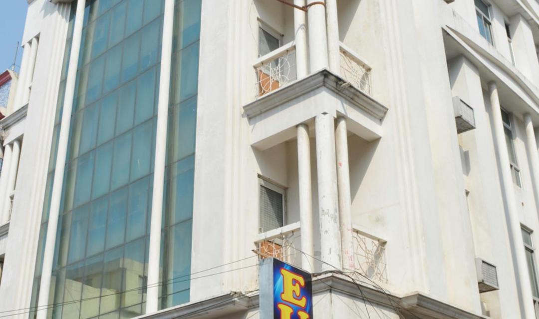 Photo of Buildings in Charbagh
