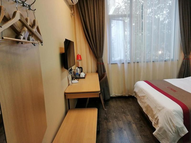 Photo of Bedroom in Donghu