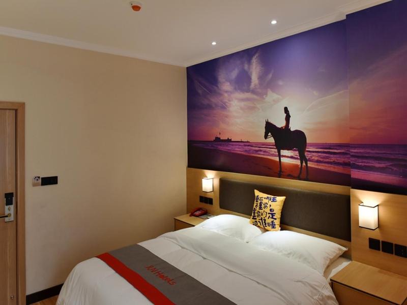 Photo of Bedroom in Emeishan
