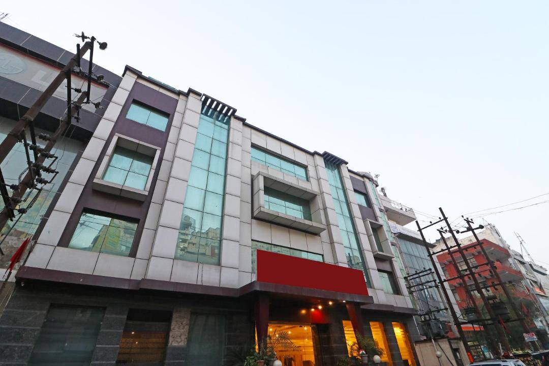 Photo of Buildings in Kaushambi