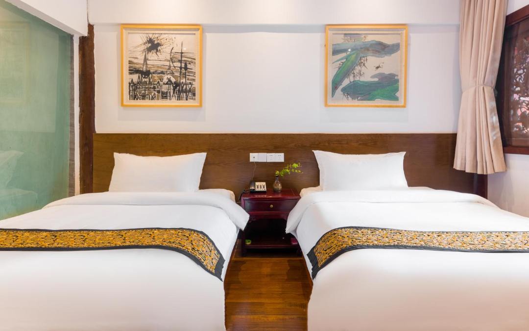 Photo of Bedroom in Dayan Old Town