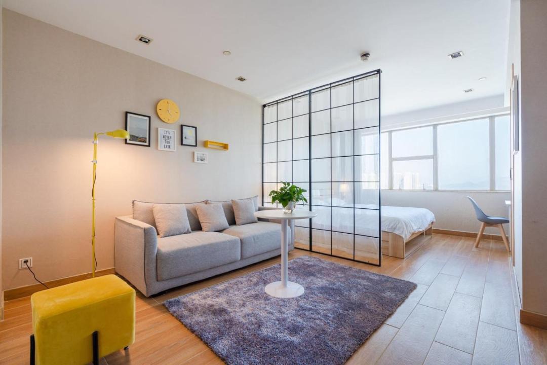Photo of Livingroom in Central Business District