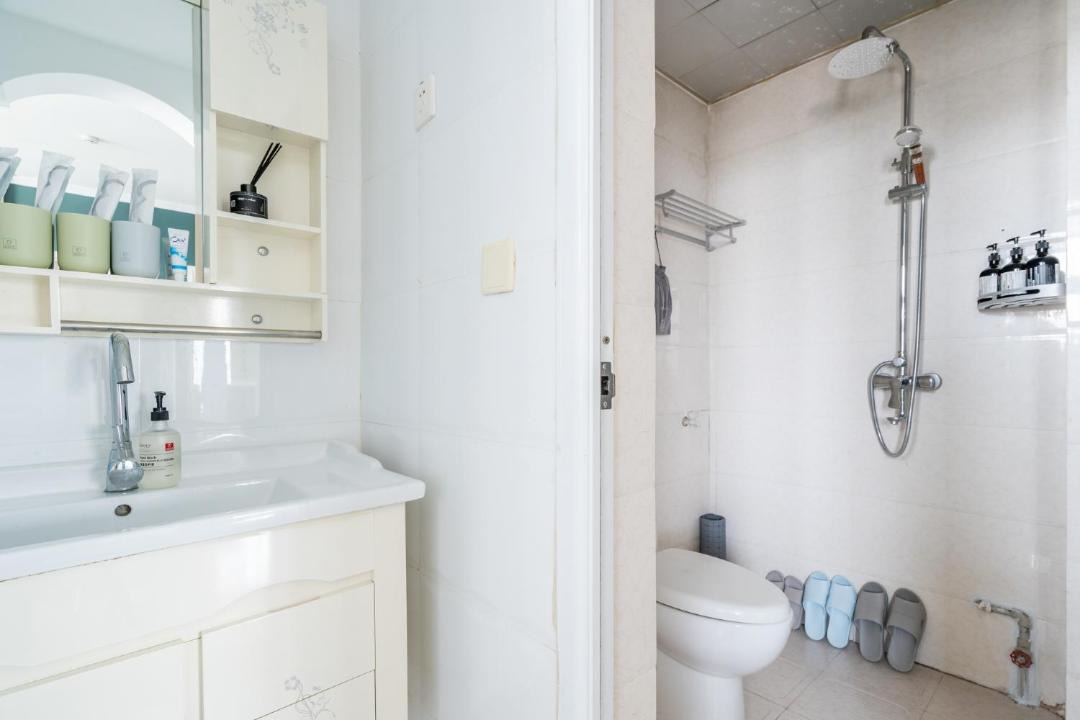 Photo of Bathroom in Guancheng Hui District