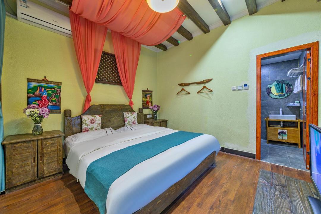 Photo of Bedroom in Dayan Old Town