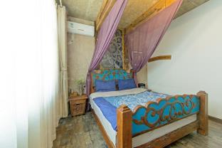 Photo of Bedroom in Dali Ancient Town