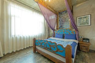 Photo of Bedroom in Dali Ancient Town