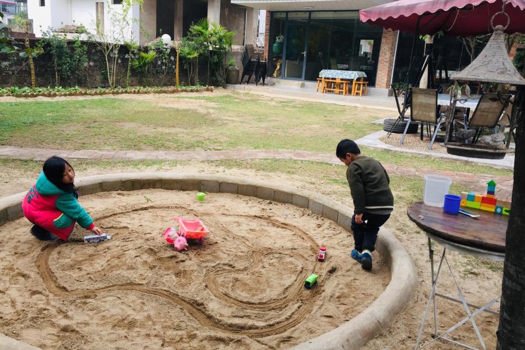 Photo of Others in Xingping Ancient Town