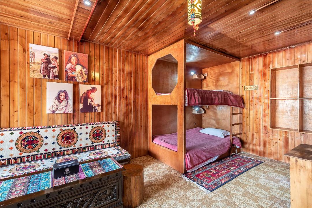 Photo of Bedroom in Shangri-La